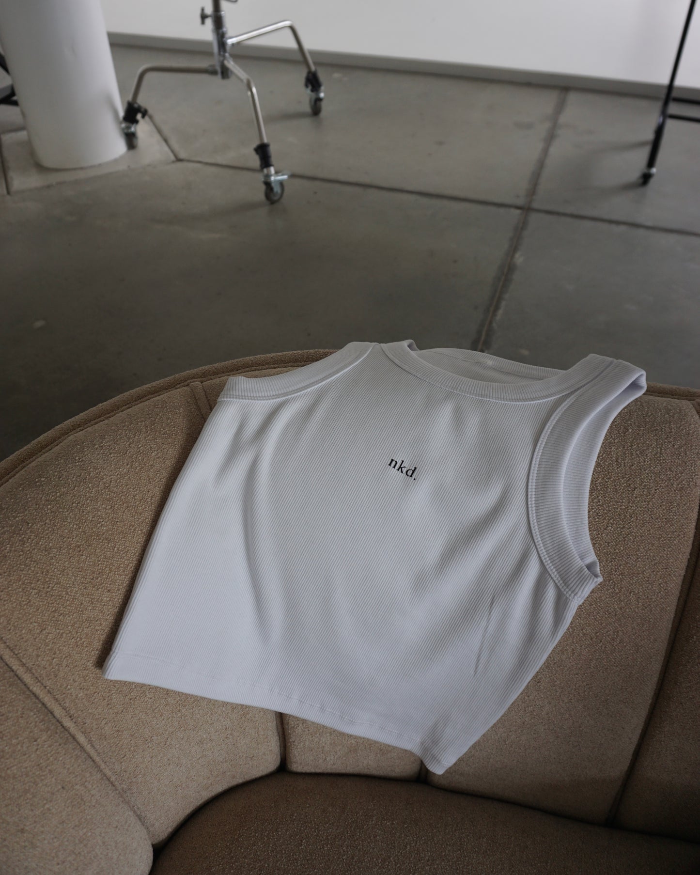 staple tank - white